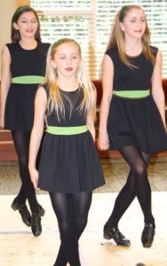 Read more about the article Eire Born Irish Dancers Dazzle