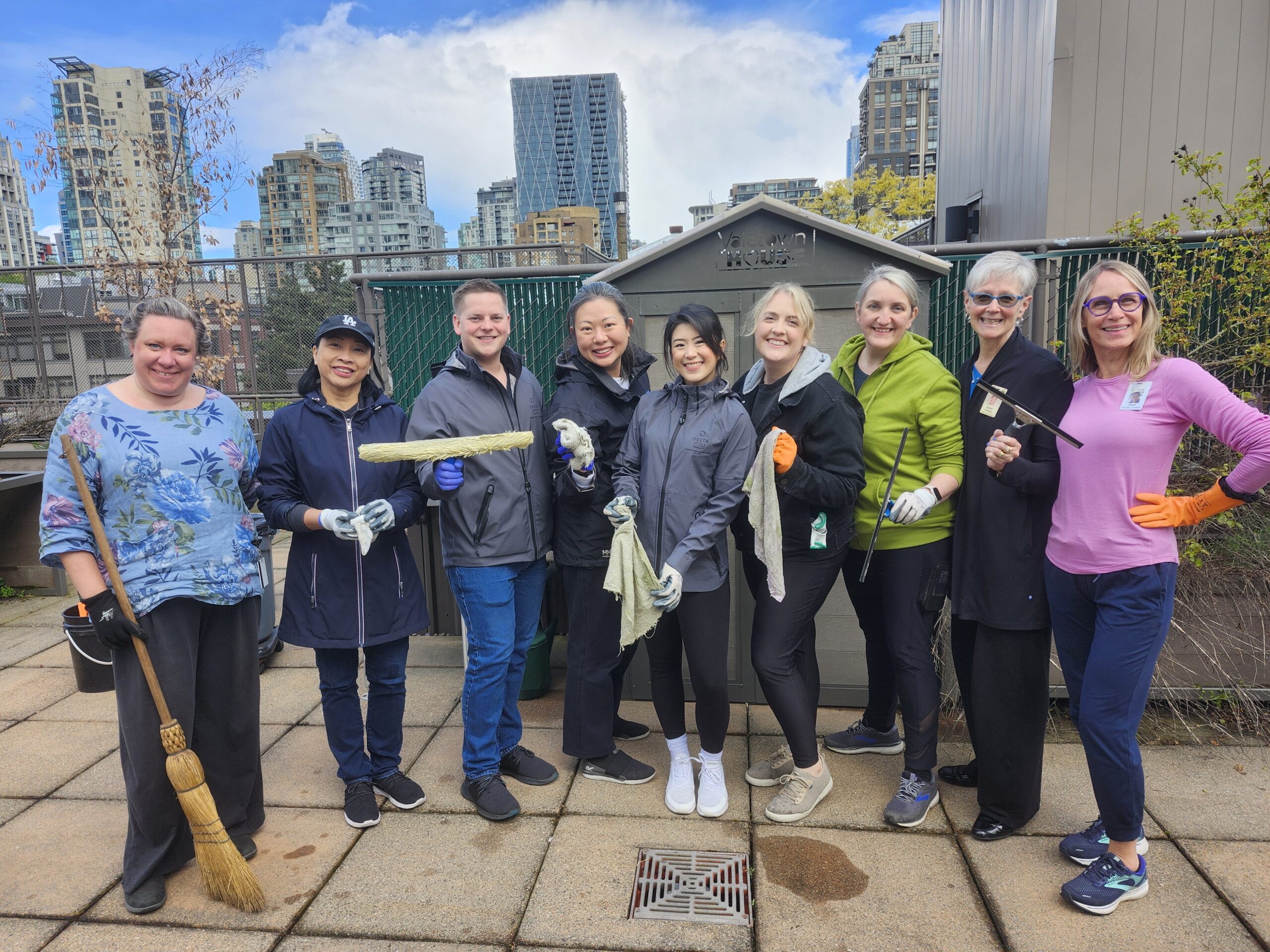 You are currently viewing It’s the Rooftops turn to get ready for Summer – thanks to Delta Hotels’ Staff